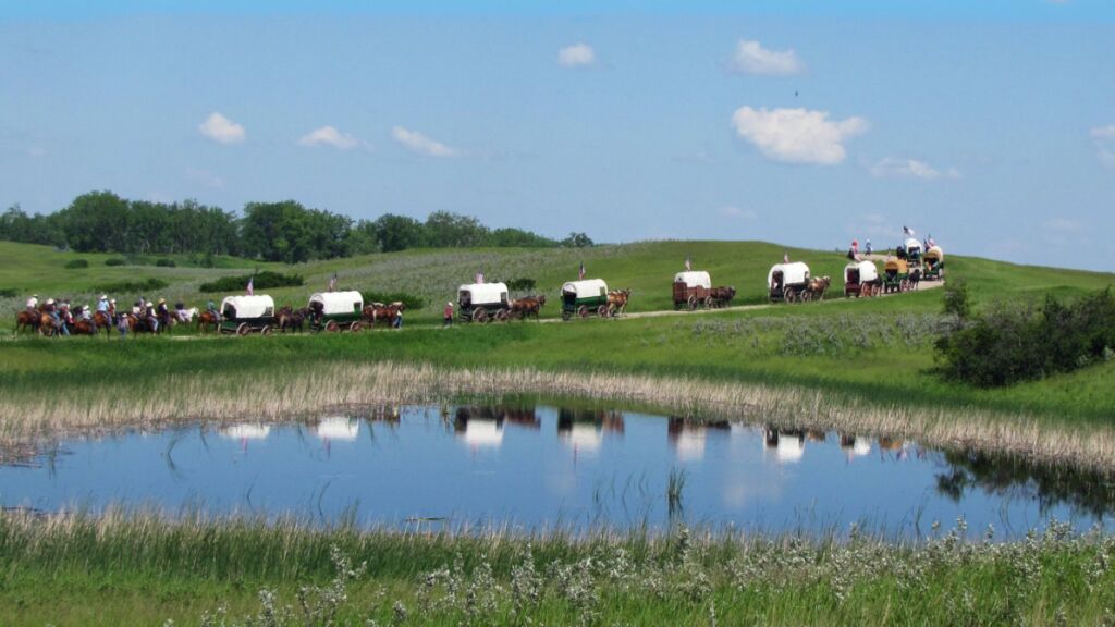 tourist attractions in jamestown nd